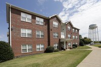 Primary Photo - College Pointe Apartments in Spartanburg, South Carolina