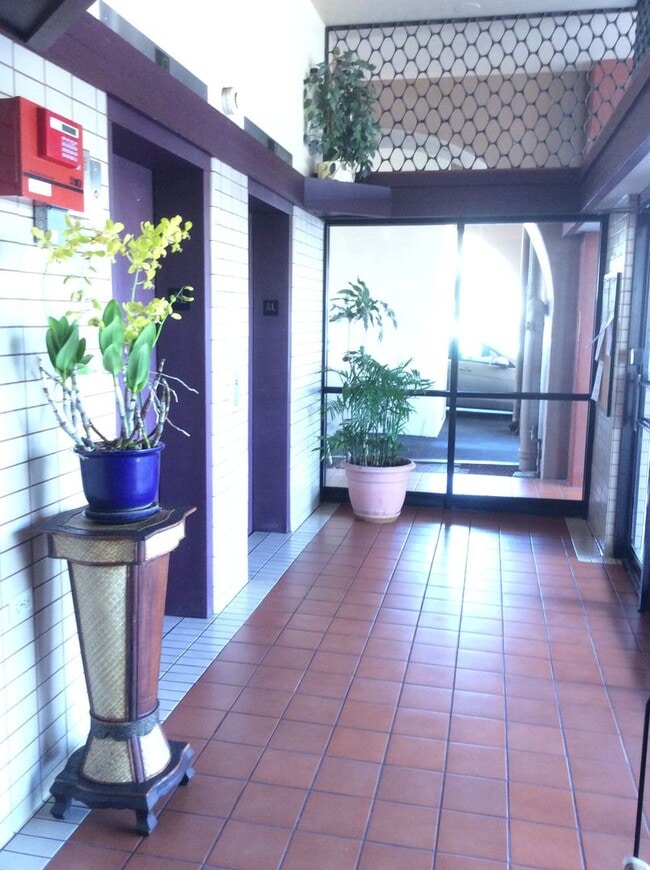 1314 Victoria St in Honolulu, HI - Building Photo - Building Photo