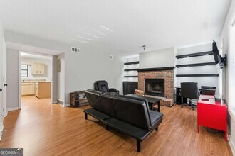 5090 Sand Wedge Cir in Kennesaw, GA - Building Photo - Building Photo