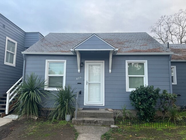 property at 244 N Oakdale Ave