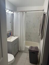 1195 N Boxwood Dr, Unit 103 in Mount Prospect, IL - Building Photo - Building Photo