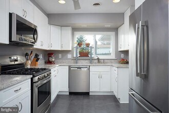 10405 Amherst Ave in Silver Spring, MD - Building Photo - Building Photo