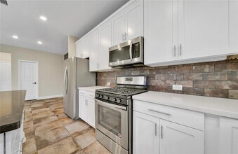 25 Heirloom Garden Pl in Magnolia, TX - Building Photo - Building Photo