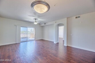 920 E Devonshire Ave, Unit 3030 in Phoenix, AZ - Building Photo - Building Photo