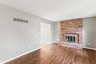 12012 E 56 St in Kansas City, MO - Building Photo - Building Photo