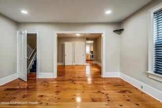 703 Scott St in Stroudsburg, PA - Building Photo - Building Photo