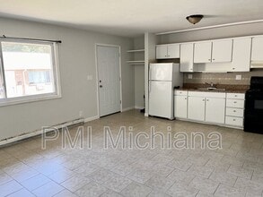 2014 Lathrop St in South Bend, IN - Building Photo - Building Photo