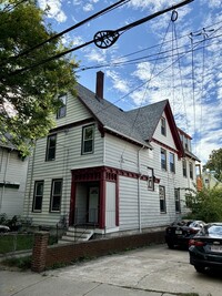 120 Walnut St, Unit 2 in Somerville, MA - Building Photo - Building Photo