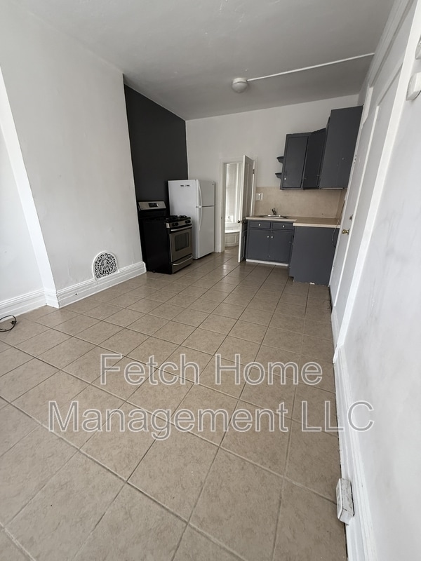 property at 106 S Pershing Ave