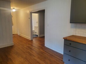 3212 Alabama Ave in Durham, NC - Foto de edificio - Building Photo