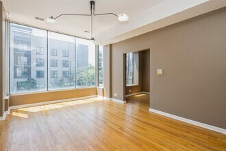 2620 W North Ave in Chicago, IL - Building Photo - Building Photo