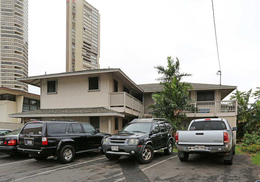 2453 KAPIOLANI Blvd in Honolulu, HI - Foto de edificio