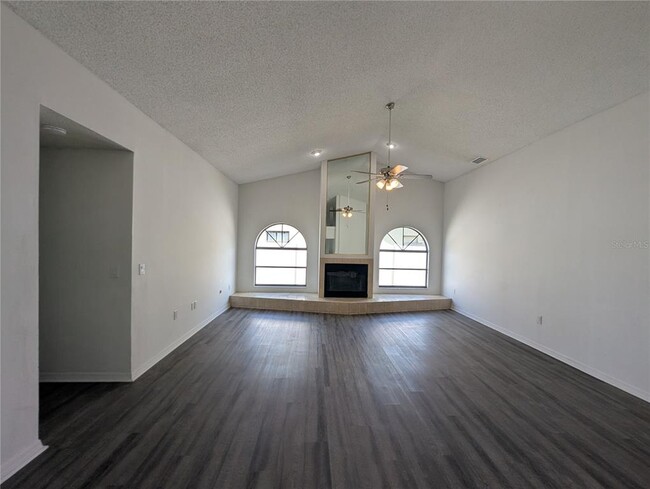 11322 Torrey Pines Dr in Riverview, FL - Building Photo - Building Photo