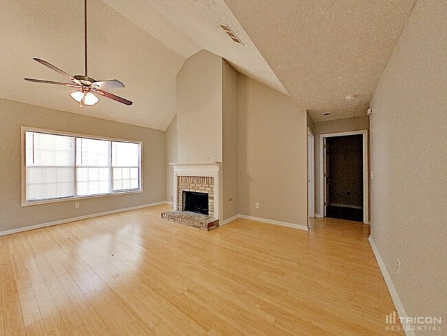 125 Lassiter Dr in Covington, GA - Building Photo - Building Photo