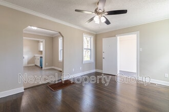 1055 University St in Memphis, TN - Building Photo - Building Photo