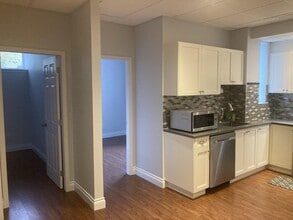 13520-1355A 55 A Ave in Surrey, BC - Building Photo - Building Photo