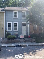 8817 Stonebrook Ln, Unit 7202 in Columbia, MD - Building Photo