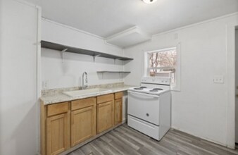 904 Willsie Ave in Rapid City, SD - Foto de edificio - Building Photo