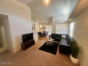 2837 Magic Rock Dr in El Paso, TX - Building Photo - Building Photo