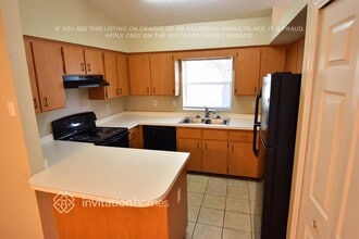 277 Boca Ciega Rd in Mascotte, FL - Foto de edificio - Building Photo