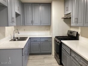 44254 Beech Ave in Lancaster, CA - Building Photo - Building Photo