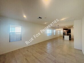 6959 W Star Garden Way in Tucson, AZ - Building Photo - Building Photo