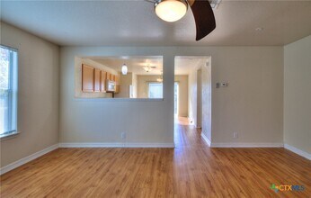 656 Cherokee Blvd in New Braunfels, TX - Building Photo - Building Photo