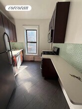 396 Montgomery St in Brooklyn, NY - Building Photo - Building Photo