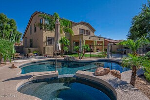 33406 N 23rd Dr in Phoenix, AZ - Building Photo