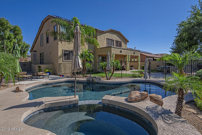 33406 N 23rd Dr in Phoenix, AZ - Building Photo