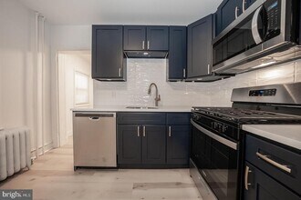 34 W Durham St in Philadelphia, PA - Building Photo - Building Photo