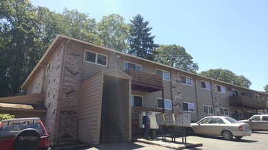 Heritage Hills Apartments in Salem, OR - Building Photo - Building Photo