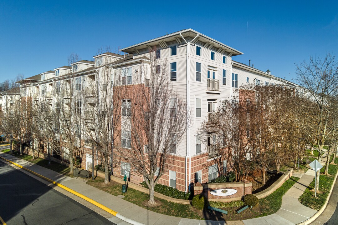 Marquis At Vienna Station in Vienna, VA - Building Photo