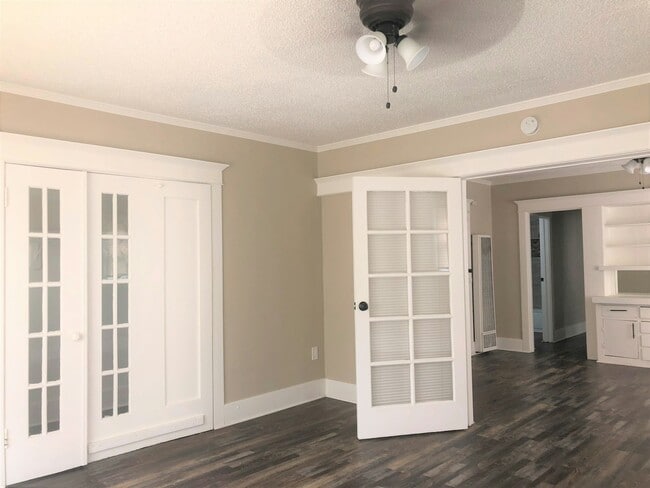 property at 947 Cedar Ave