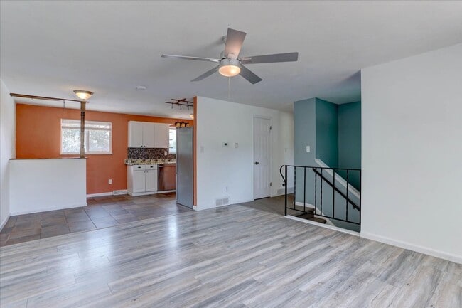 717 E 5th Ave