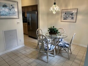 9850 Costa Mesa Ln, Unit 712 in Bonita Springs, FL - Building Photo - Building Photo