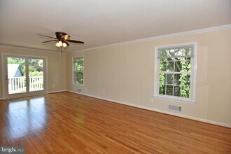 8702 Victory Ln in Potomac, MD - Building Photo - Building Photo
