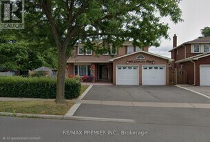 605 Chancellor Dr in Vaughan, ON - Building Photo