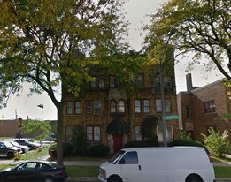 2061 W Atkinson Ave Apartments