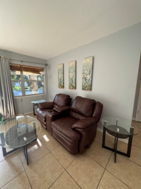 413 SW 2nd Ave in Dania Beach, FL - Building Photo