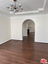 357 S Doheny Dr in Beverly Hills, CA - Building Photo - Building Photo