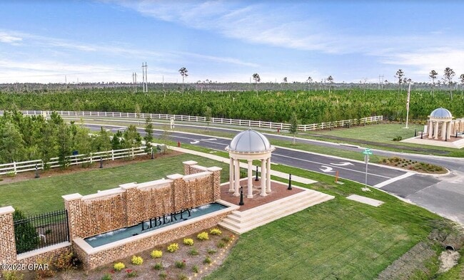 4979 Shurer Ln in Panama City, FL - Building Photo - Building Photo