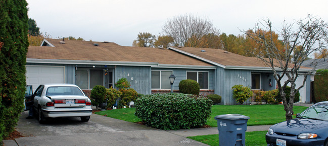 1401-1403 12th Ave NW in Puyallup, WA - Building Photo - Building Photo