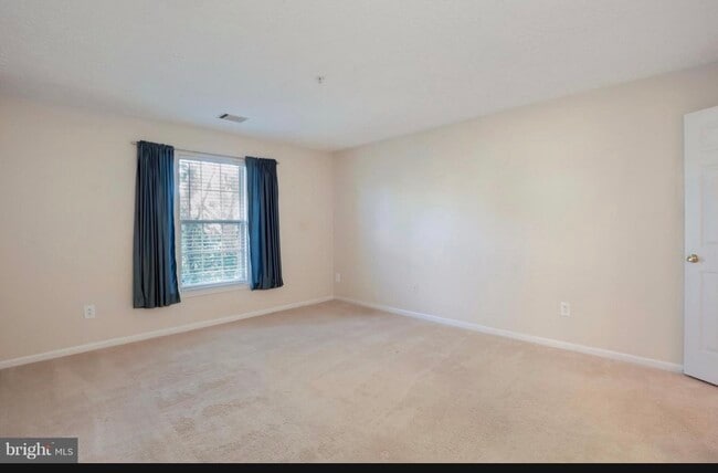 13100 Briarcliff Terrace, Unit 8-809 in Germantown, MD - Building Photo - Building Photo
