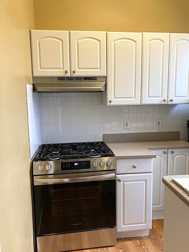 284 Magnolia Ave in Jersey City, NJ - Building Photo - Building Photo