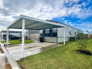 148 Mooney Rd in Brookside Village, TX - Building Photo - Building Photo