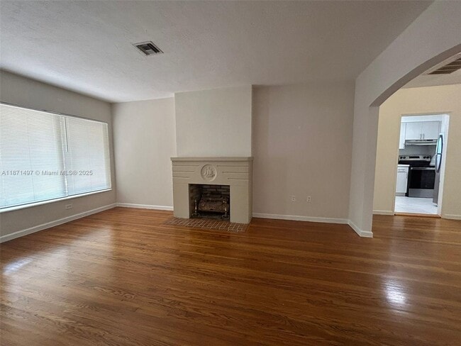 1575 SW 12th Ave in Miami, FL - Building Photo - Building Photo