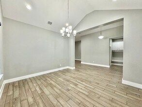 1610 Kinder Run in San Antonio, TX - Building Photo - Building Photo