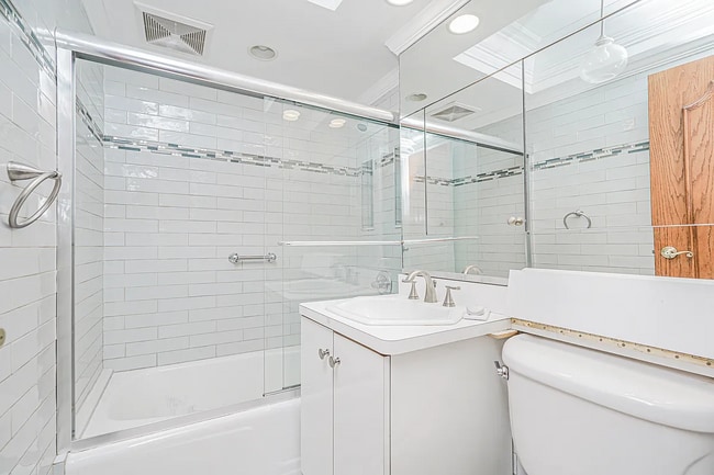 8901 Shore Rd in Brooklyn, NY - Building Photo - Building Photo