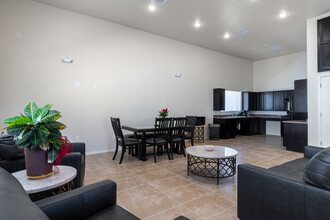 Mountain View Estates in El Paso, TX - Building Photo - Interior Photo